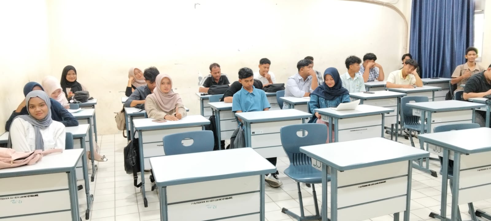 Dr. Bukhari Buka Kuliah PPKn di Teknik Industri PNL dengan Pesan Kebangsaan
